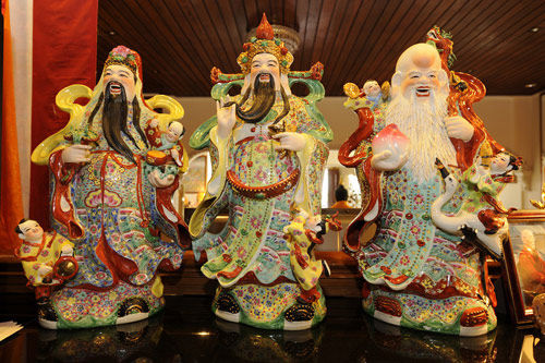 20140206012802196 Cách trưng bày tượng ba vị thần Phúc, Lộc, Thọ đúng nhất